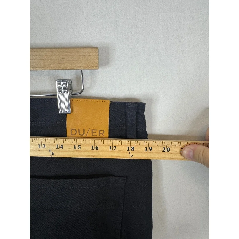 DU/ER L2X Relaxed Taper Performance Denim Jeans Black 36x32 COOLMAX